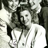 Artist image The Andrews Sisters