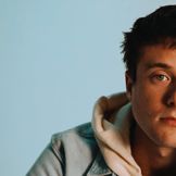 Imagem do artista Alec Benjamin