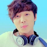 Imagem do artista Roy Kim
