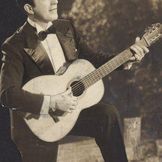 Imagem do artista Carlos Gardel