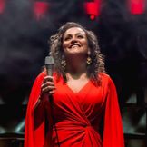 Imagen del artista Ziza Fernandes