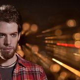 Imagen del artista Thiago Schiefer