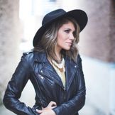 Imagem do artista Austin & Lindsey Adamec