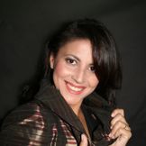 Imagen del artista Michelly Mendonça