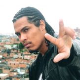 Imagen del artista Kiko Sant'Ana