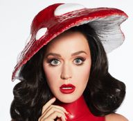 Novo vídeo da Katy Perry transforma letra de música em conversa no