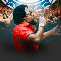 Foto del artista Xande de Pilares