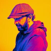 Foto del artista Juan Luis Guerra 4.40