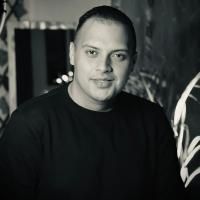 Foto del artista Felixis Falcón