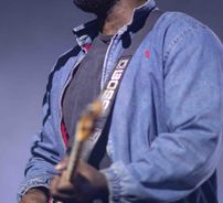 Foto de Kele Okereke