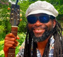 Foto de Beautiful Nubia And The Roots Renaissance Band