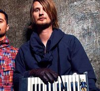 Foto de Royksopp & Robyn