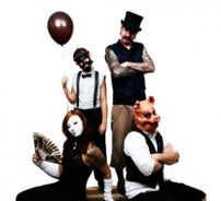 Foto de White Collar Sideshow