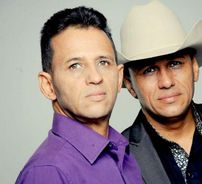 Foto de Falcão e Josué