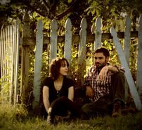 Foto de Broken Fences