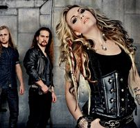 Foto de Kobra And The Lotus