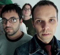 Foto de Nunca Mais, Brigitte