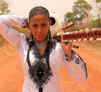 Foto de Sona Jobarteh