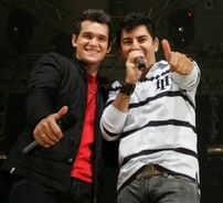 Foto de Leandro e Celso Lee