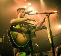 Foto de Alec Benjamin