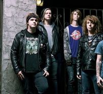 Foto de Before You Fall