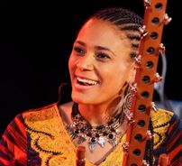 Foto de Sona Jobarteh