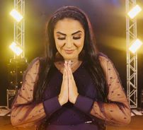 Foto de Pra Jhulia Mendonça