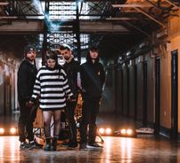 Foto de As December Falls