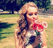 Foto de Bridgit Mendler