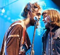 Foto de Edward Sharpe & The Magnetic Zeros