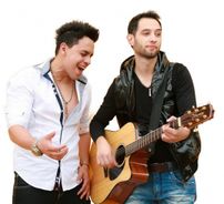 Foto de Zezé e Rafael