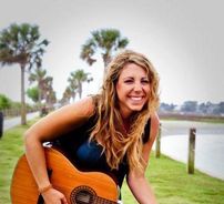 Foto de Elise Testone