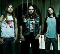 Foto de 3 Inches of Blood