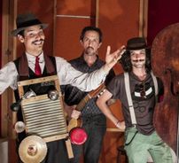 Foto de Mustache & Os Apaches