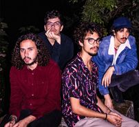 Foto de Yuri e Os Terráqueos