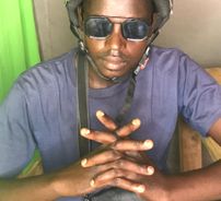 Foto de Toni G Complace