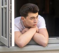 Foto de Elliot James Reay