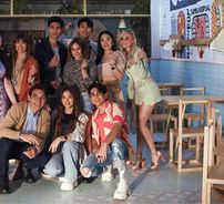 Foto de Elenco de Disney L-Pop