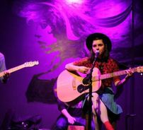 Foto de She The Wolf