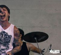 Foto de Awaking The Crowd