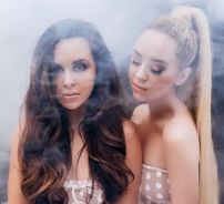 Foto de Megan And Liz