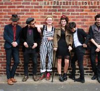 Foto de Holy Moly & The Crackers