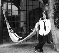 Foto de We Die Young