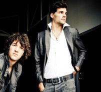 Foto de for KING & COUNTRY