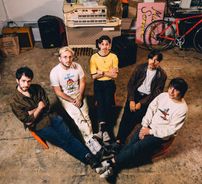 Foto de Mustard Service