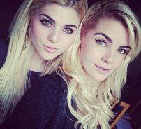 Foto de Destinee & Paris