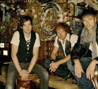 Foto de Armchair Cynics