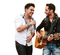 Foto de Zezé e Rafael