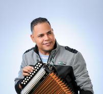 Foto de Josued y Su Impacto Típico