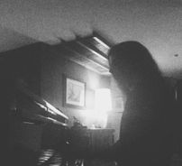 Foto de Left Alone... (Black Metal)